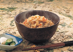 玄米の炊き込みご飯盛りつけ例